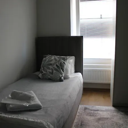 Nočitev z zajtrkom Seherezada *